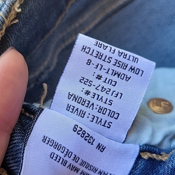 Lovers and Friends Size 23 River Low Rise Flare Jeans NWT - Picture 8 of 9